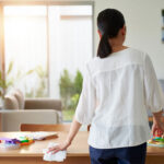 Bakıcı Seçerken Deneyim mi Eğitim mi Daha Önemlidir