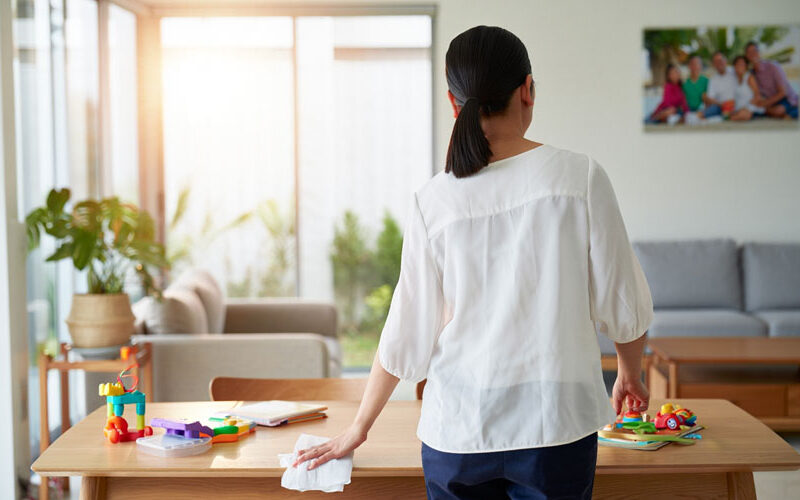 Bakıcı Seçerken Deneyim mi Eğitim mi Daha Önemlidir?